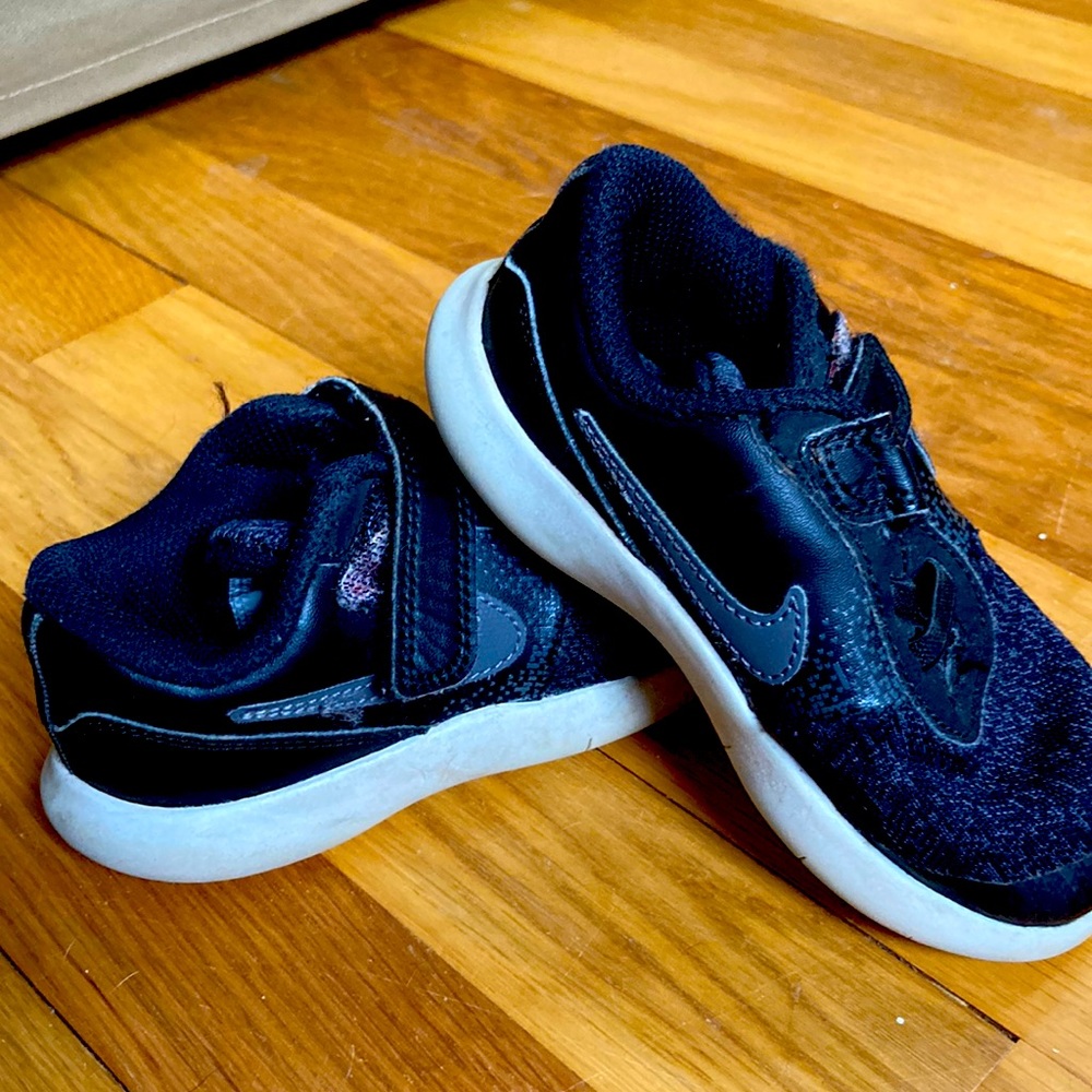Nike flex runner size 8c